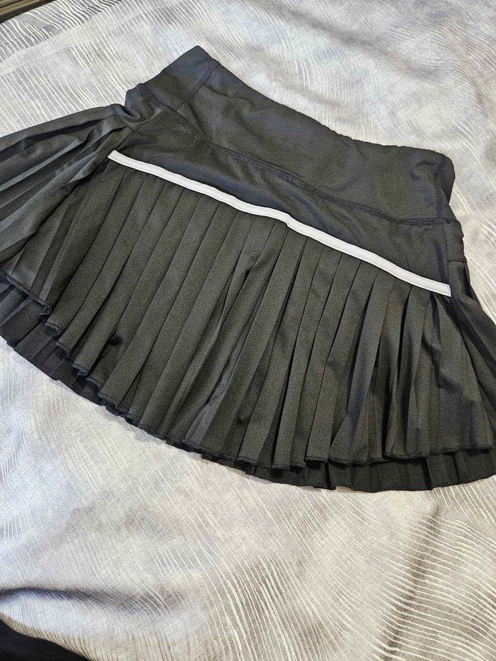 Black Pleated Active Skirt with Contrast Trim